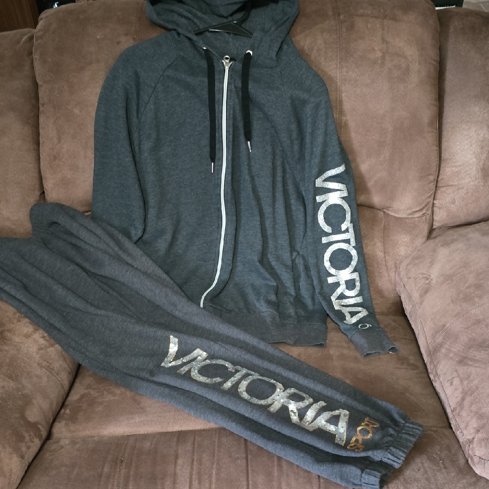 Victoria Sport Grey Jacket Set